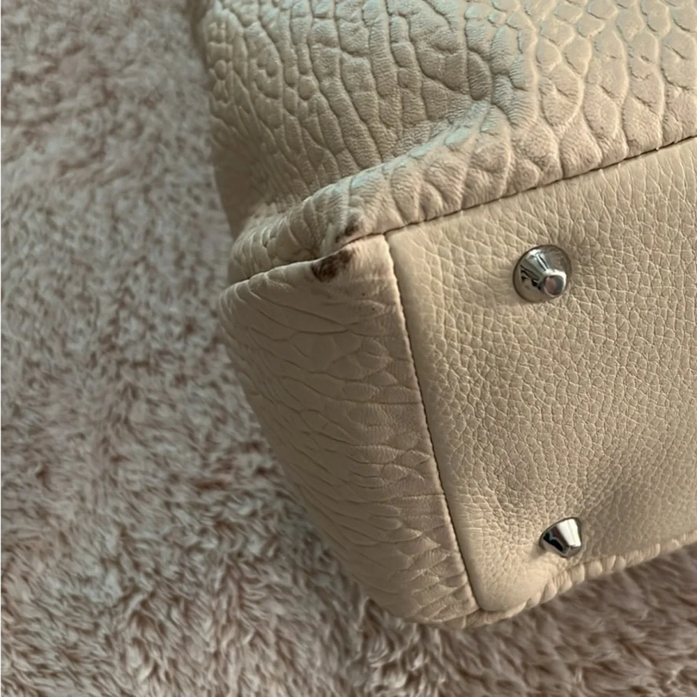 Vince Camuto Pebbled Tan Shoulder Bag - Picture 2 of 6